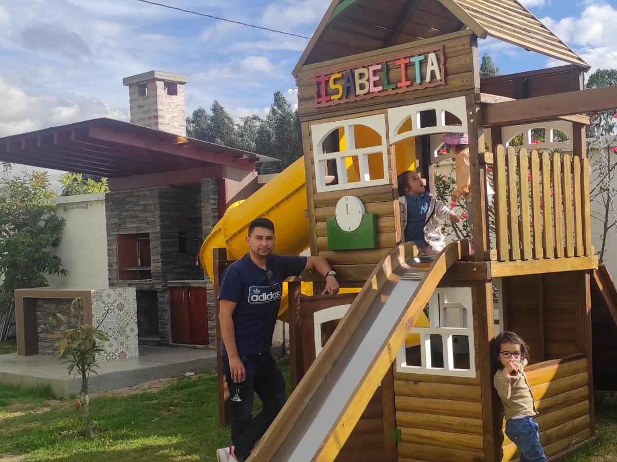 טבבלה Hotel Las Mercedes Airport-Quito מראה חיצוני תמונה