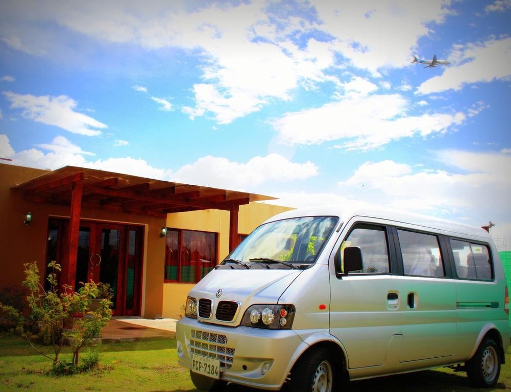 טבבלה Hotel Las Mercedes Airport-Quito מראה חיצוני תמונה