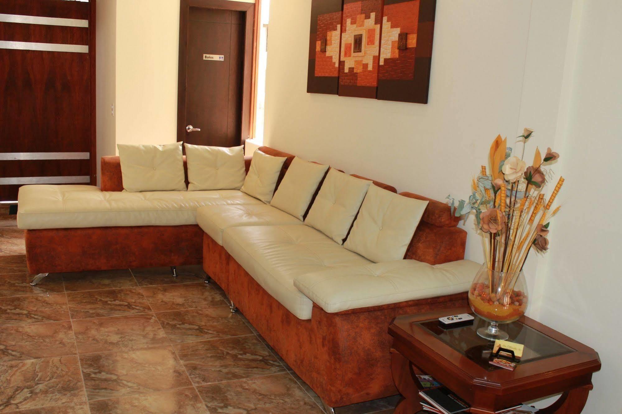 טבבלה Hotel Las Mercedes Airport-Quito מראה חיצוני תמונה