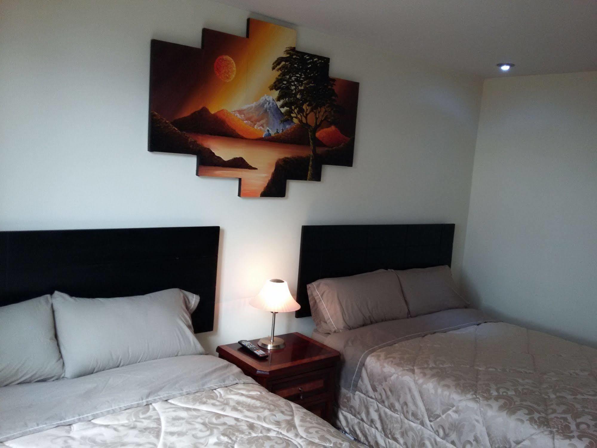 טבבלה Hotel Las Mercedes Airport-Quito מראה חיצוני תמונה