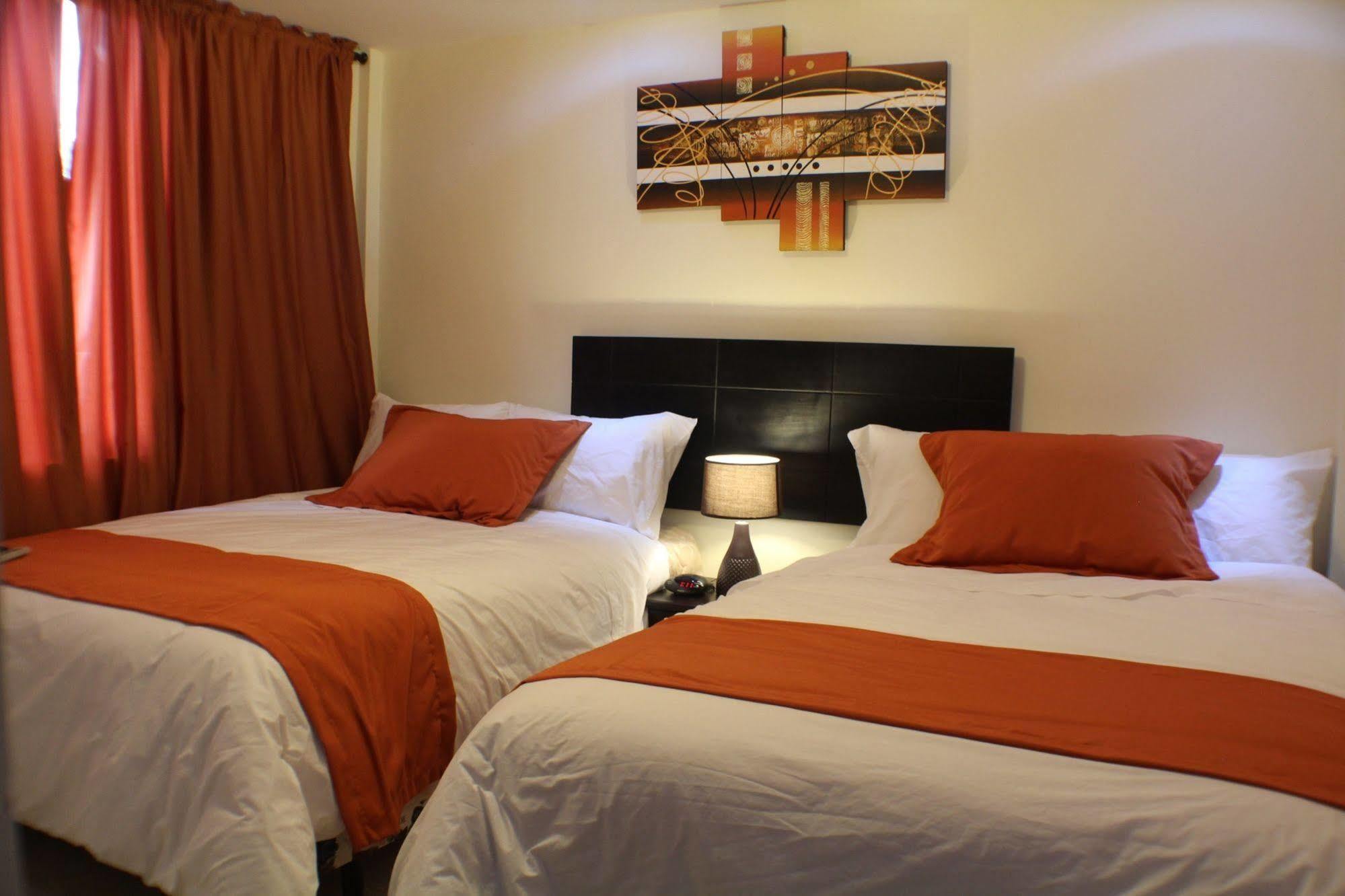 טבבלה Hotel Las Mercedes Airport-Quito מראה חיצוני תמונה